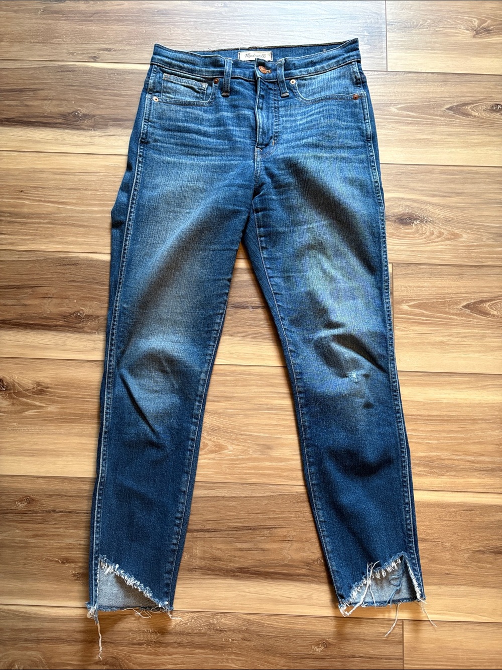 Madewell 10” High-Rise Skinny Jean Dark Blue Size 27 Cropped with Frayed Cuffs